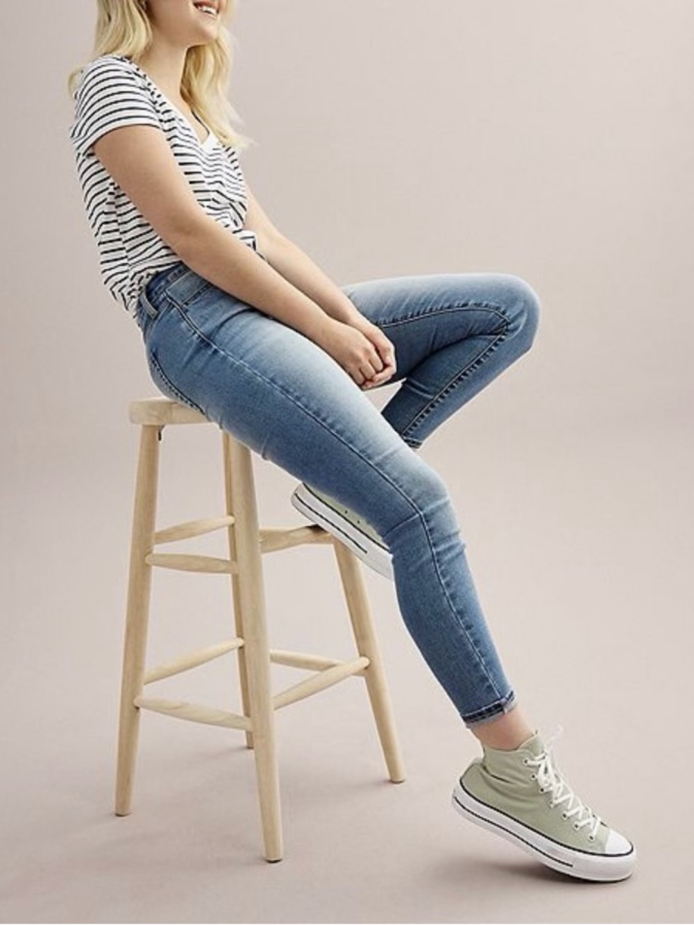 High Rise Jeggings - Picture 2 of 4